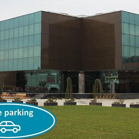 Hotel Cubis Lendava Exterior photo